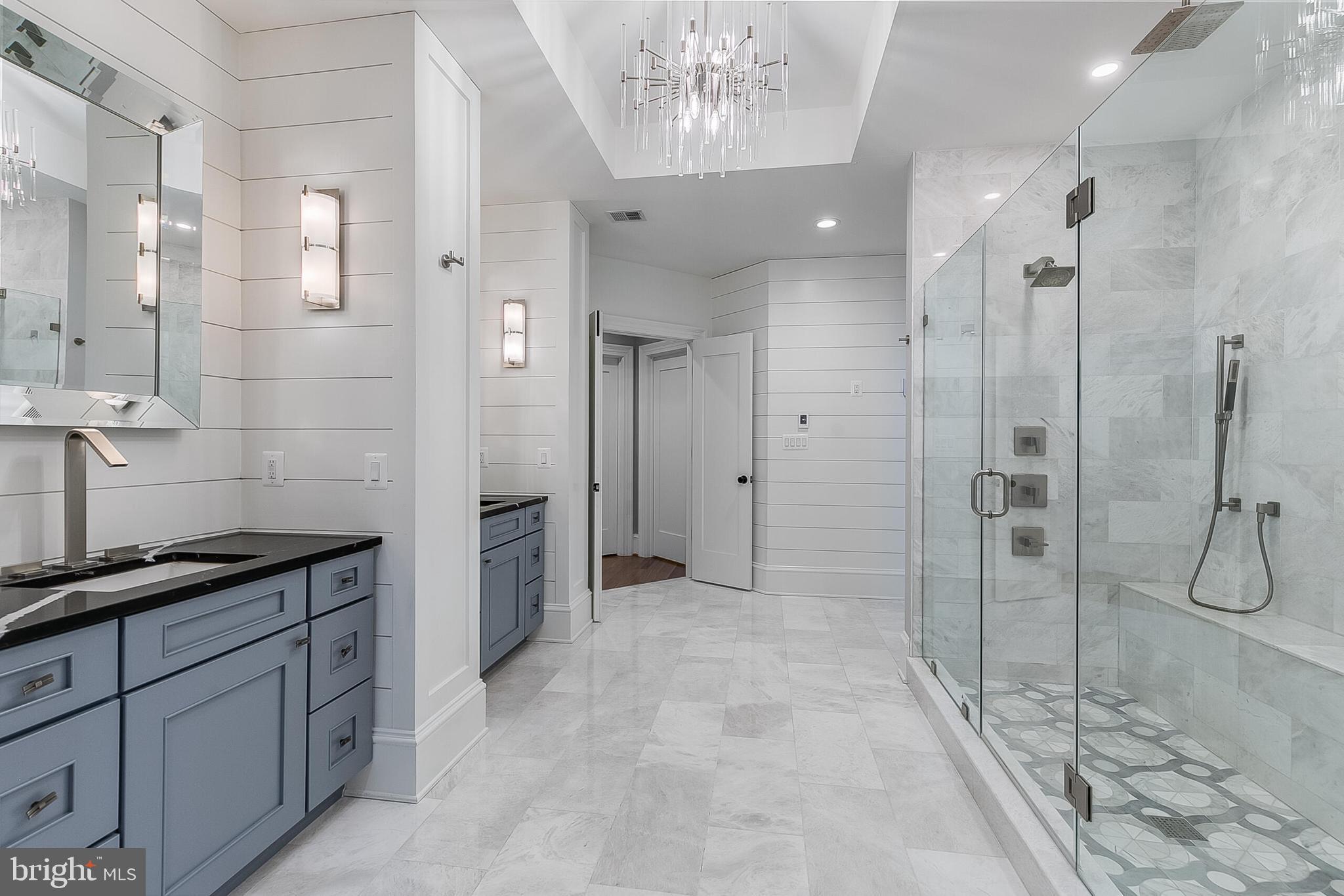 RIVER OAKS - Residential Lease