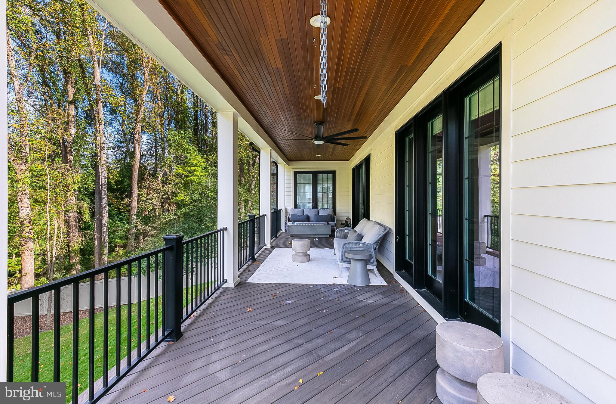 RIVER OAKS - Residential Lease