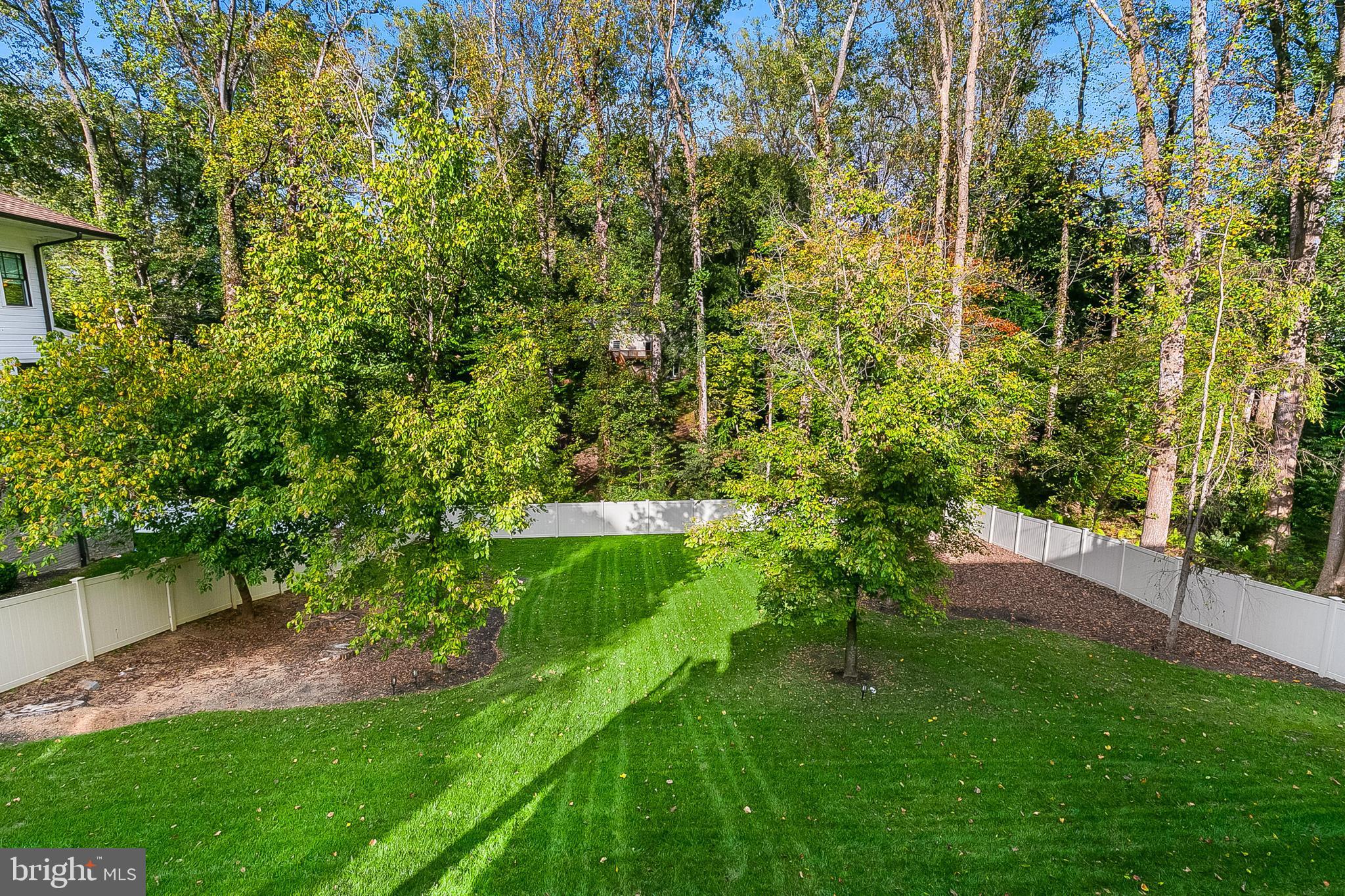 RIVER OAKS - Residential Lease