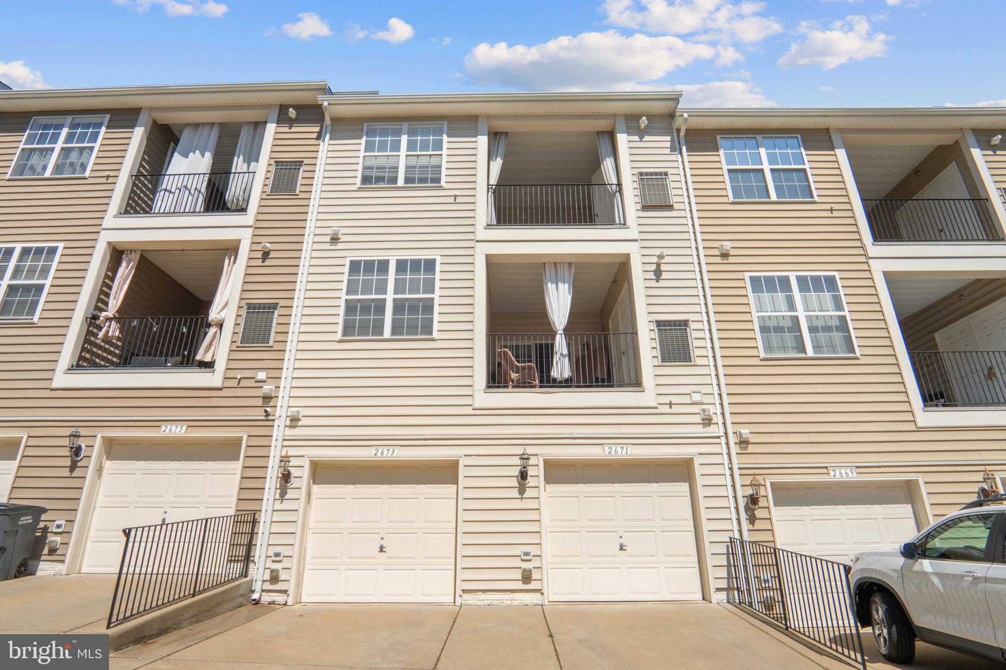 POTOMAC CLUB - Residential