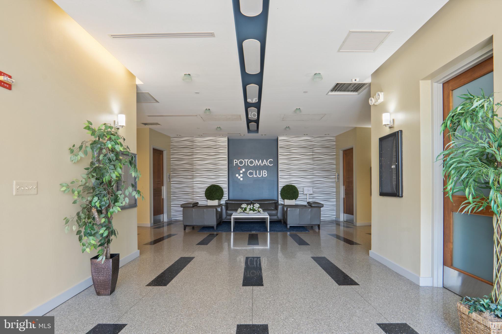 POTOMAC CLUB - Residential