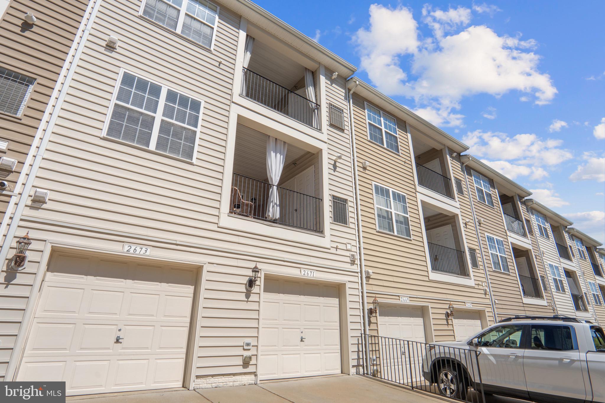 POTOMAC CLUB - Residential