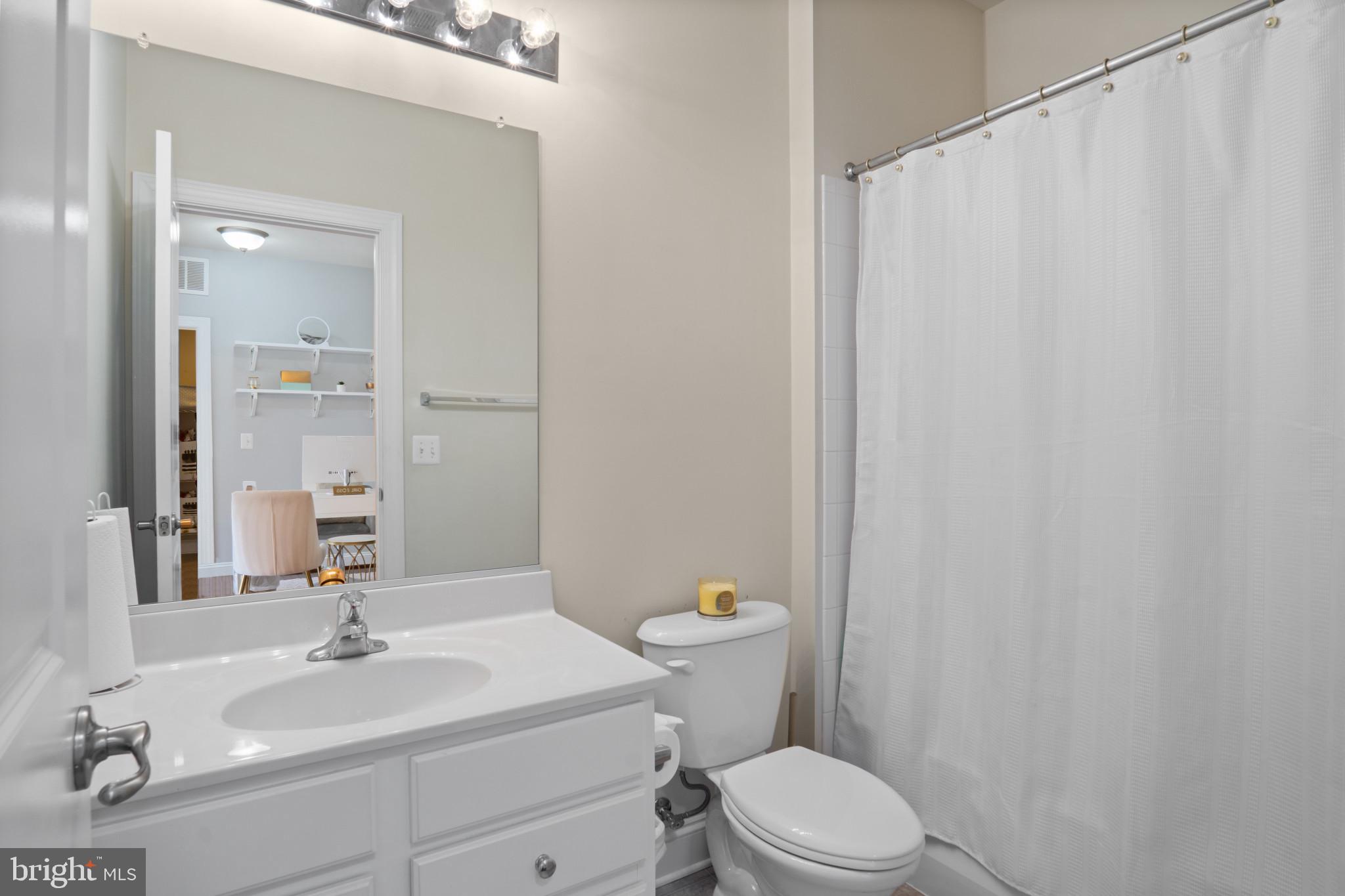 POTOMAC CLUB - Residential