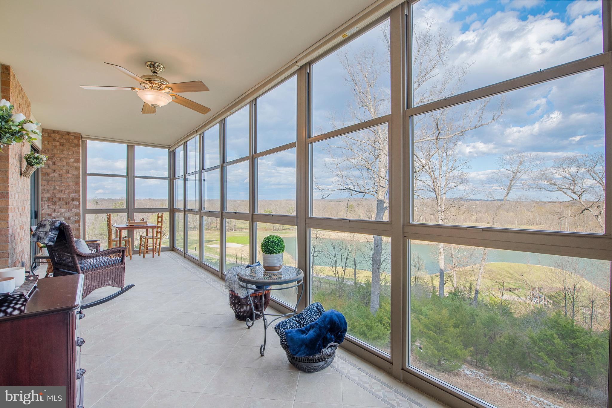 LANSDOWNE WOODS - Residential