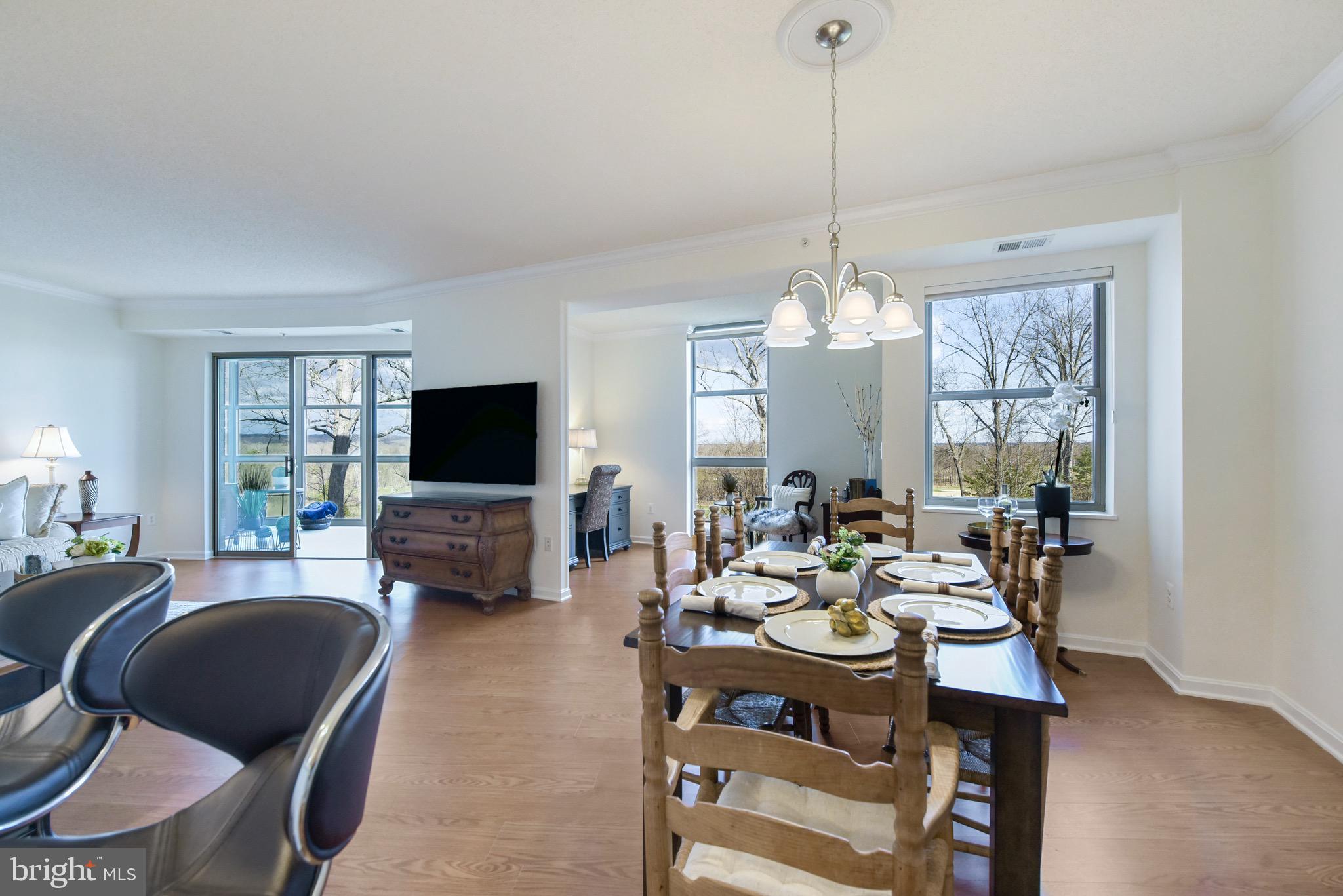 LANSDOWNE WOODS - Residential