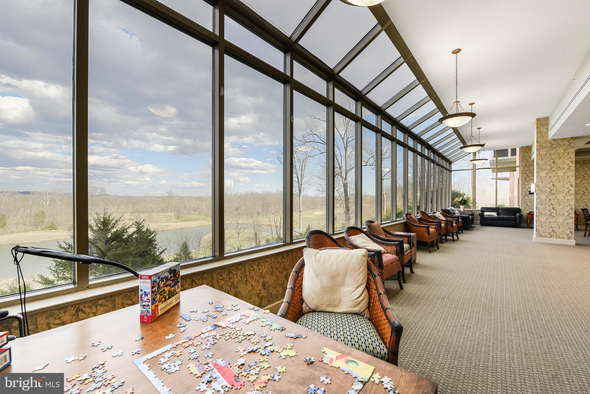 LANSDOWNE WOODS - Residential