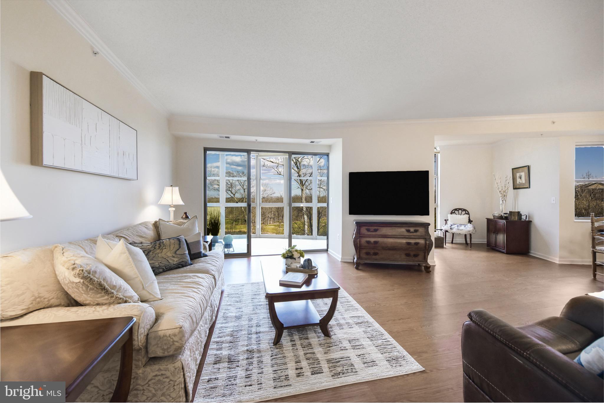 LANSDOWNE WOODS - Residential