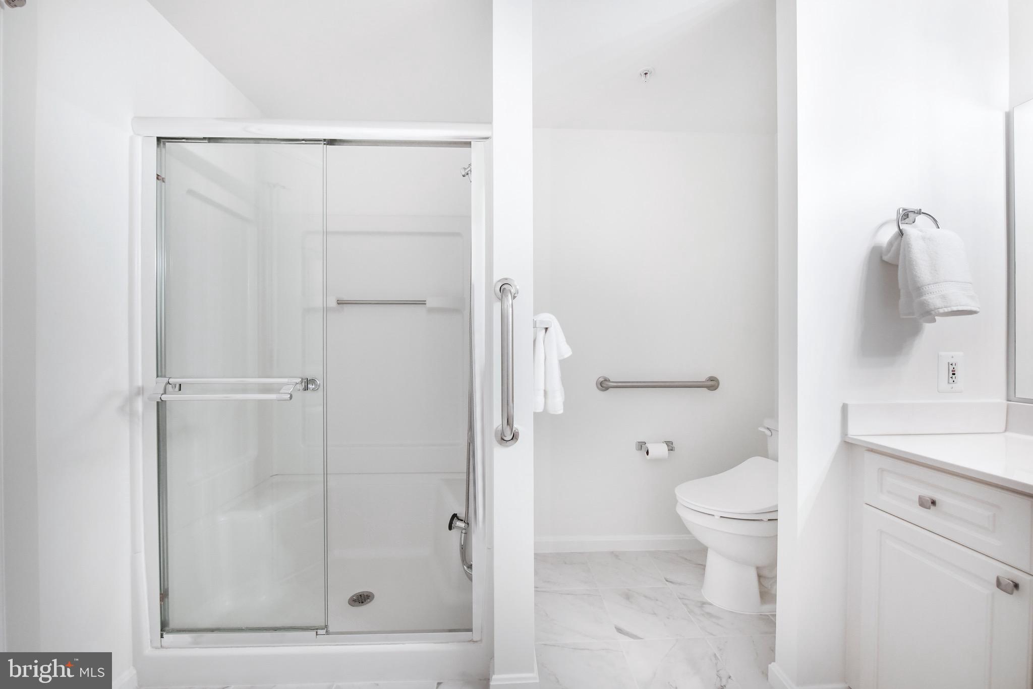 LANSDOWNE WOODS - Residential