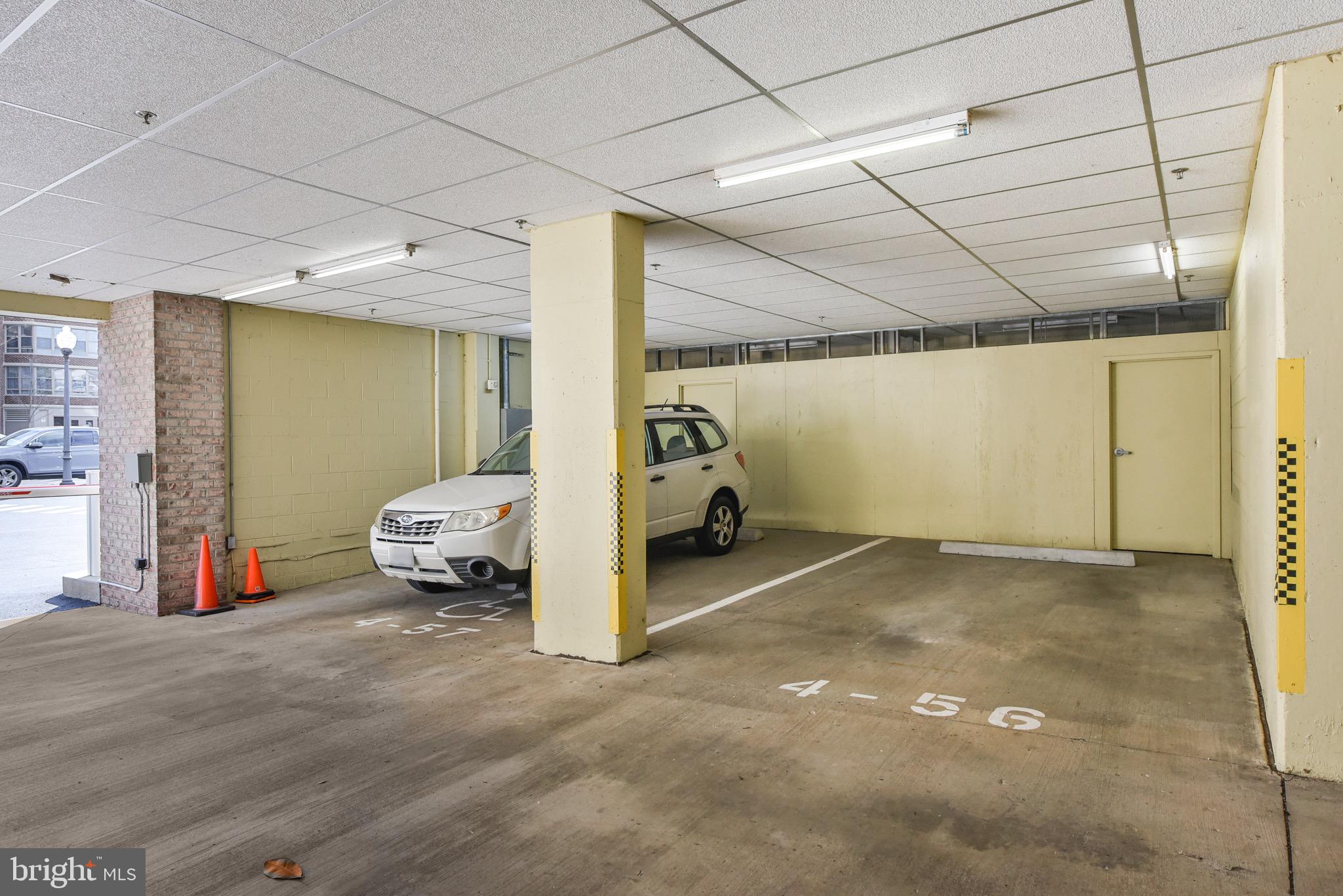 LANSDOWNE WOODS - Residential