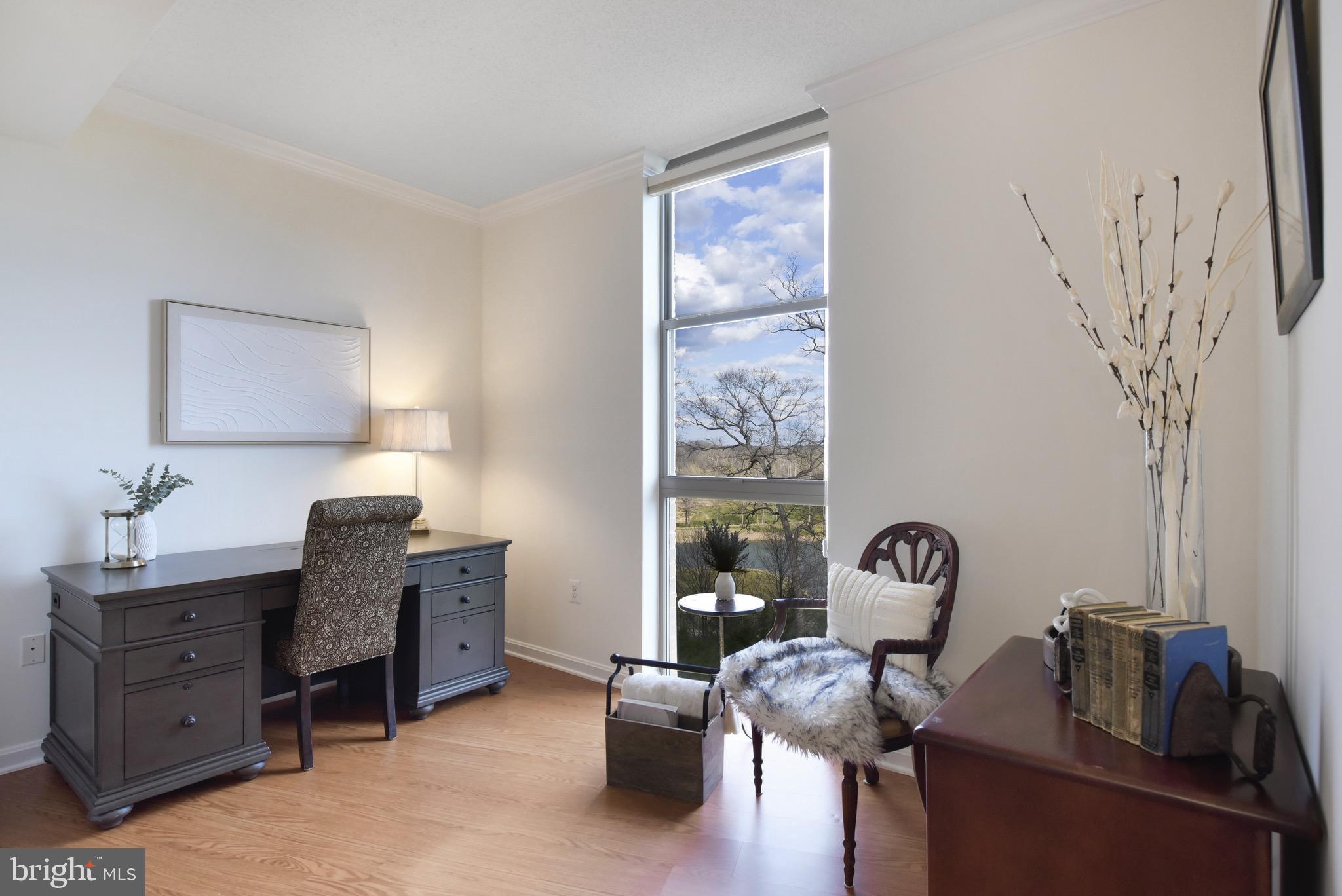 LANSDOWNE WOODS - Residential