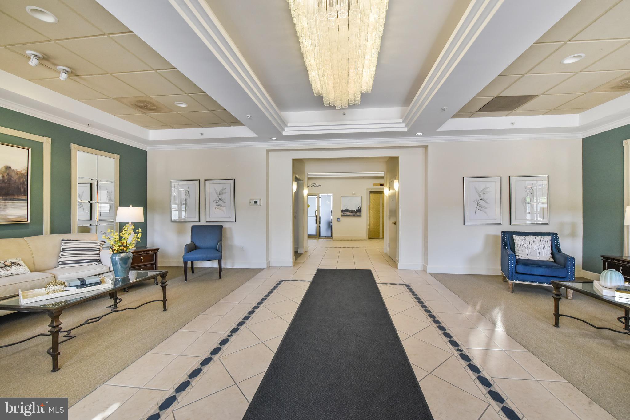 LANSDOWNE WOODS - Residential