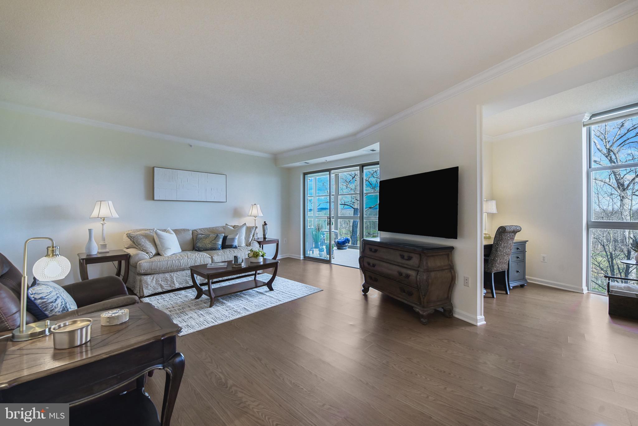 LANSDOWNE WOODS - Residential