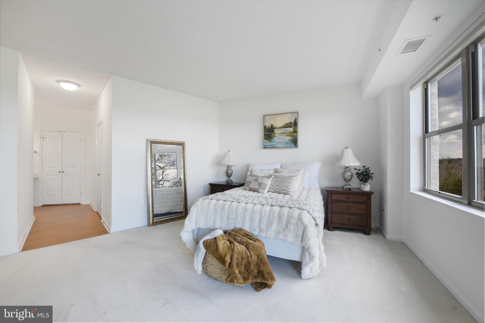 LANSDOWNE WOODS - Residential