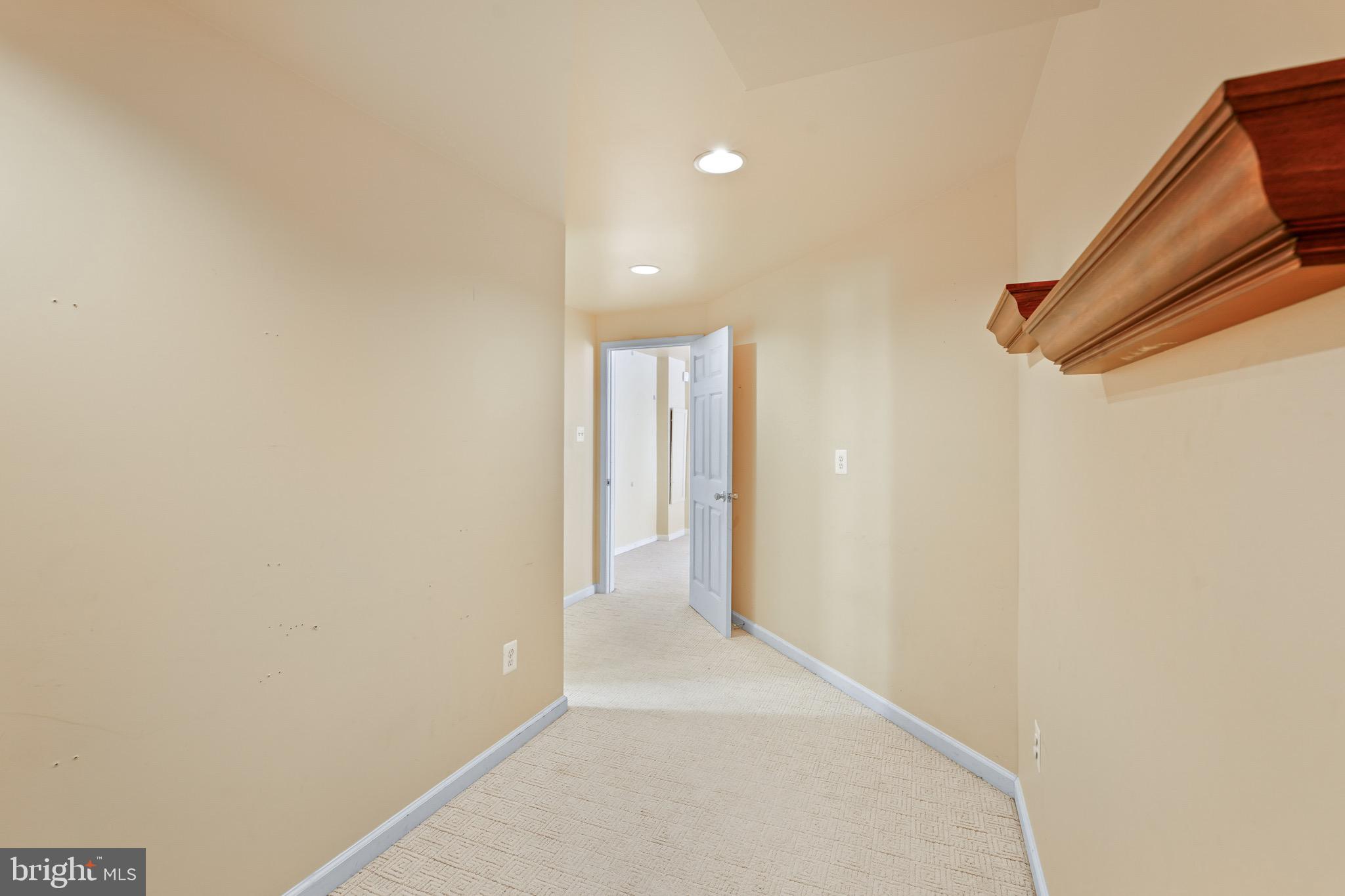 OAK TREE - Residential