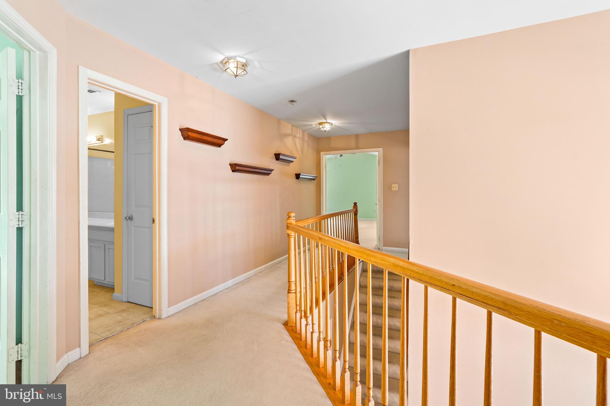 OAK TREE - Residential