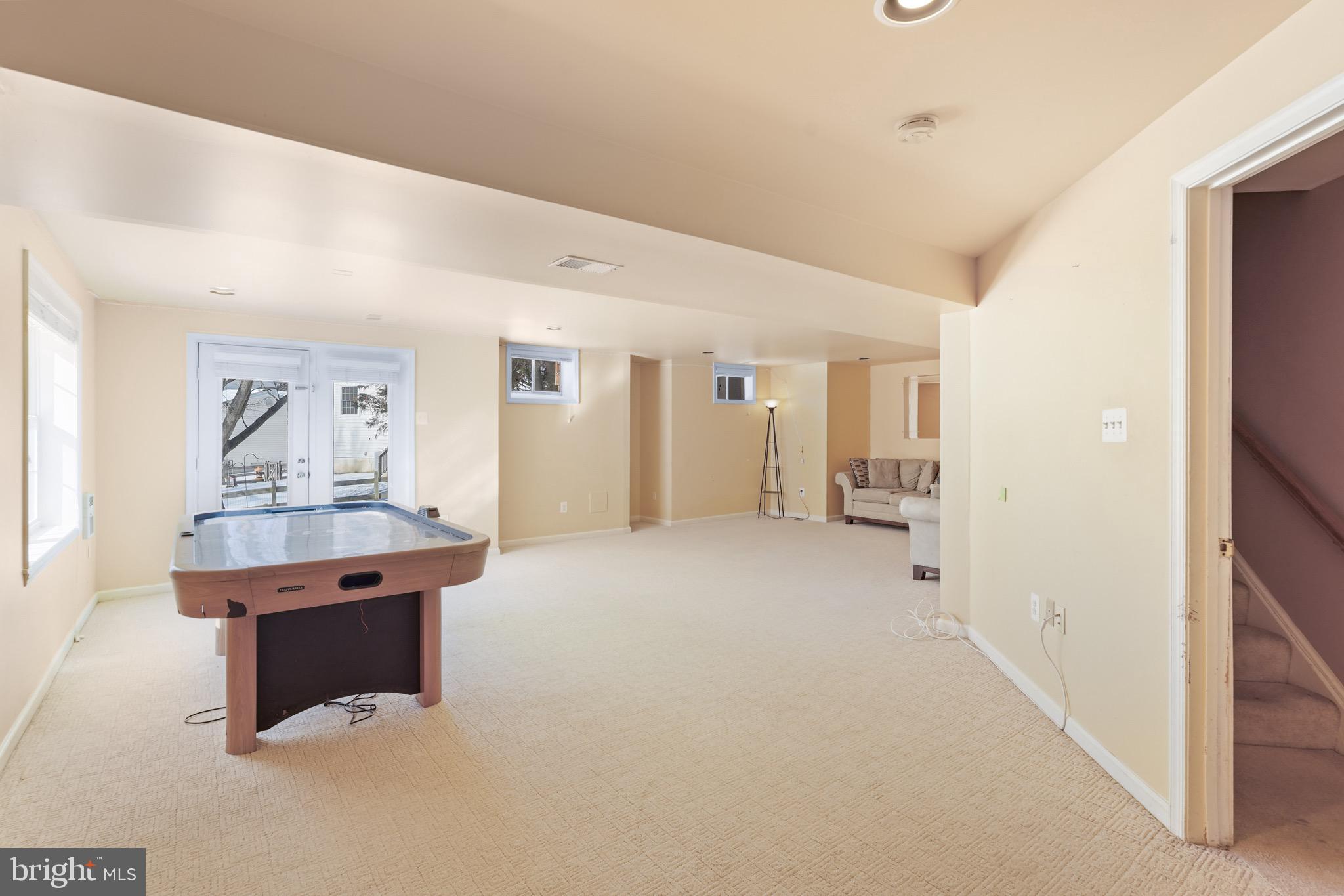 OAK TREE - Residential