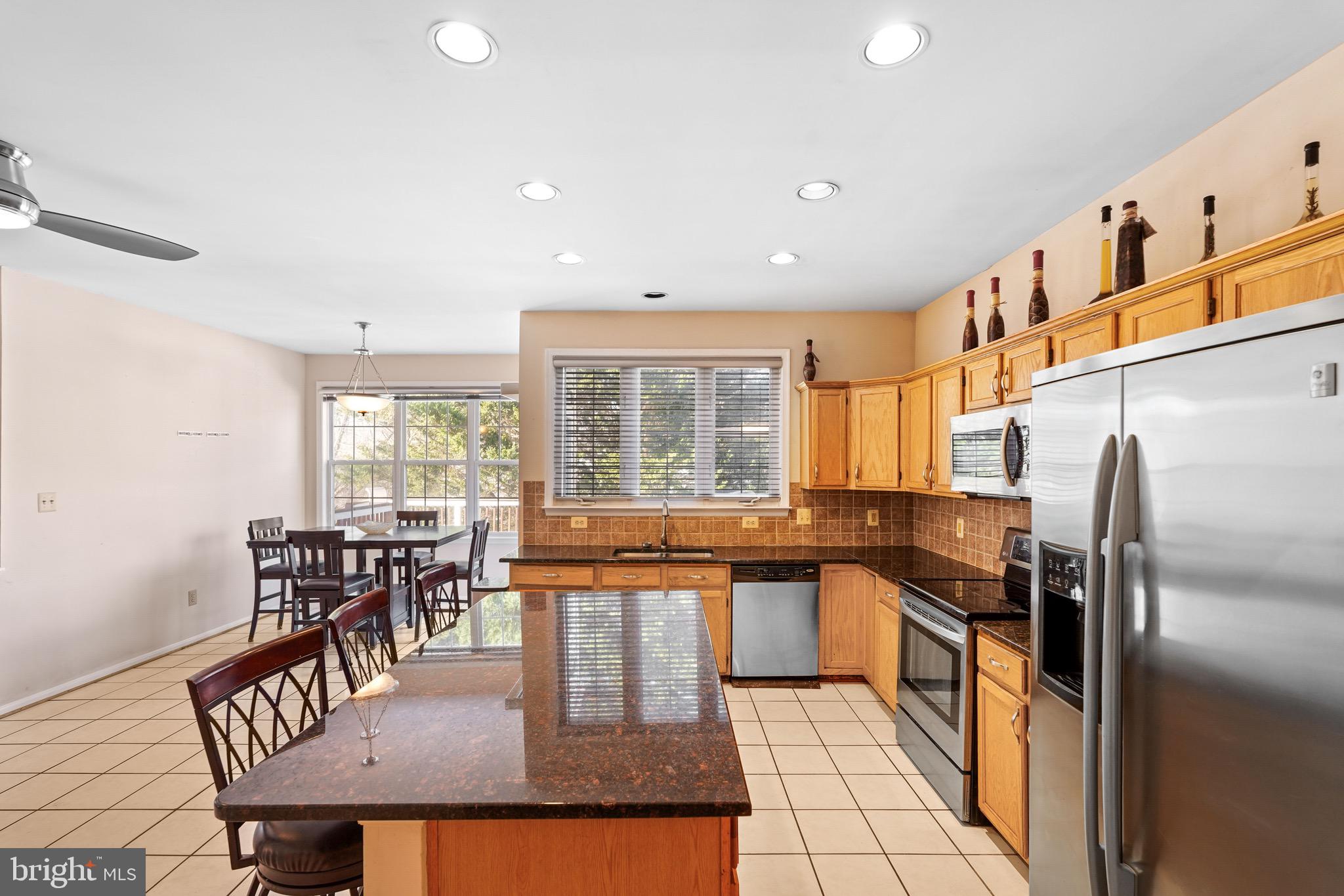 OAK TREE - Residential