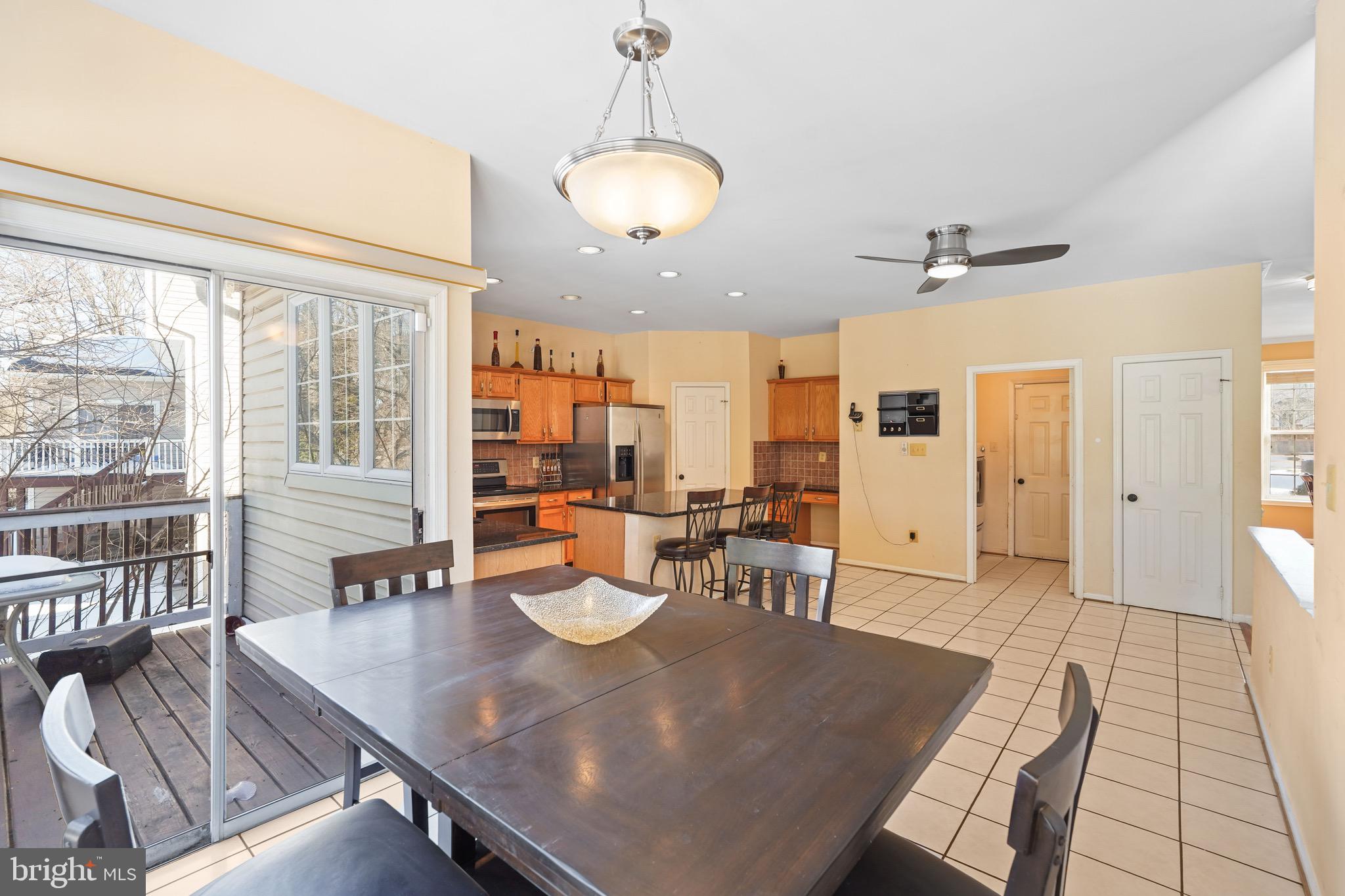 OAK TREE - Residential