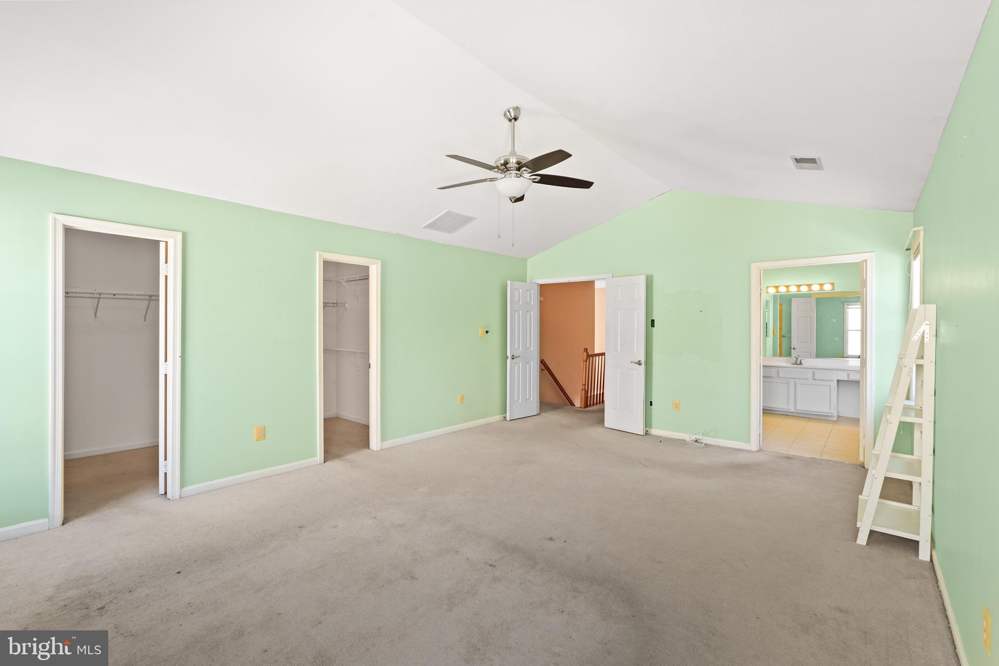 OAK TREE - Residential