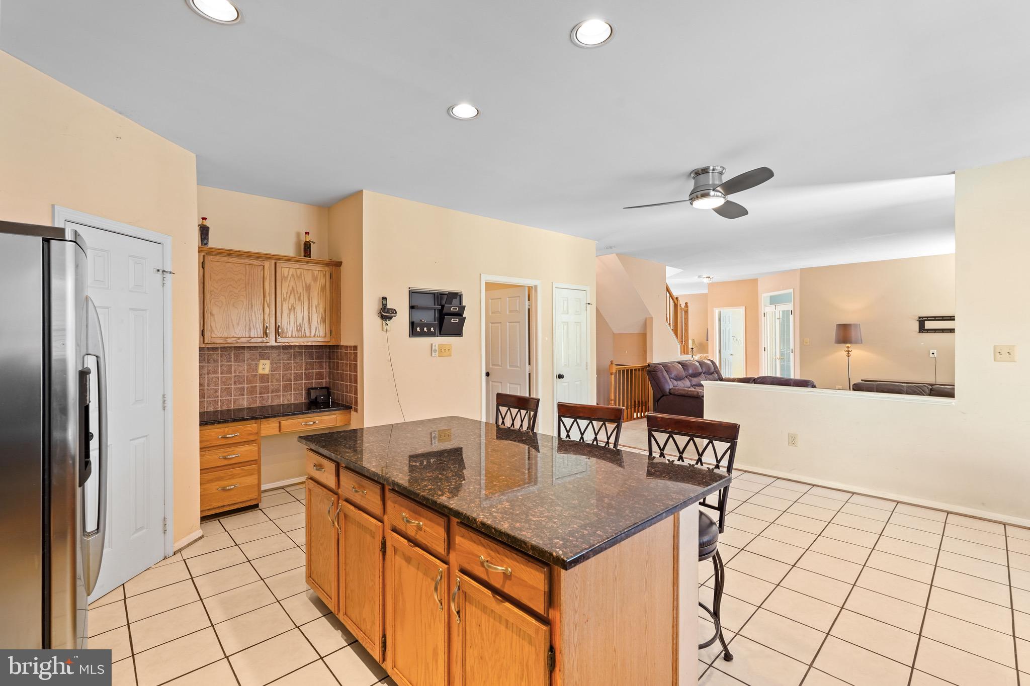 OAK TREE - Residential