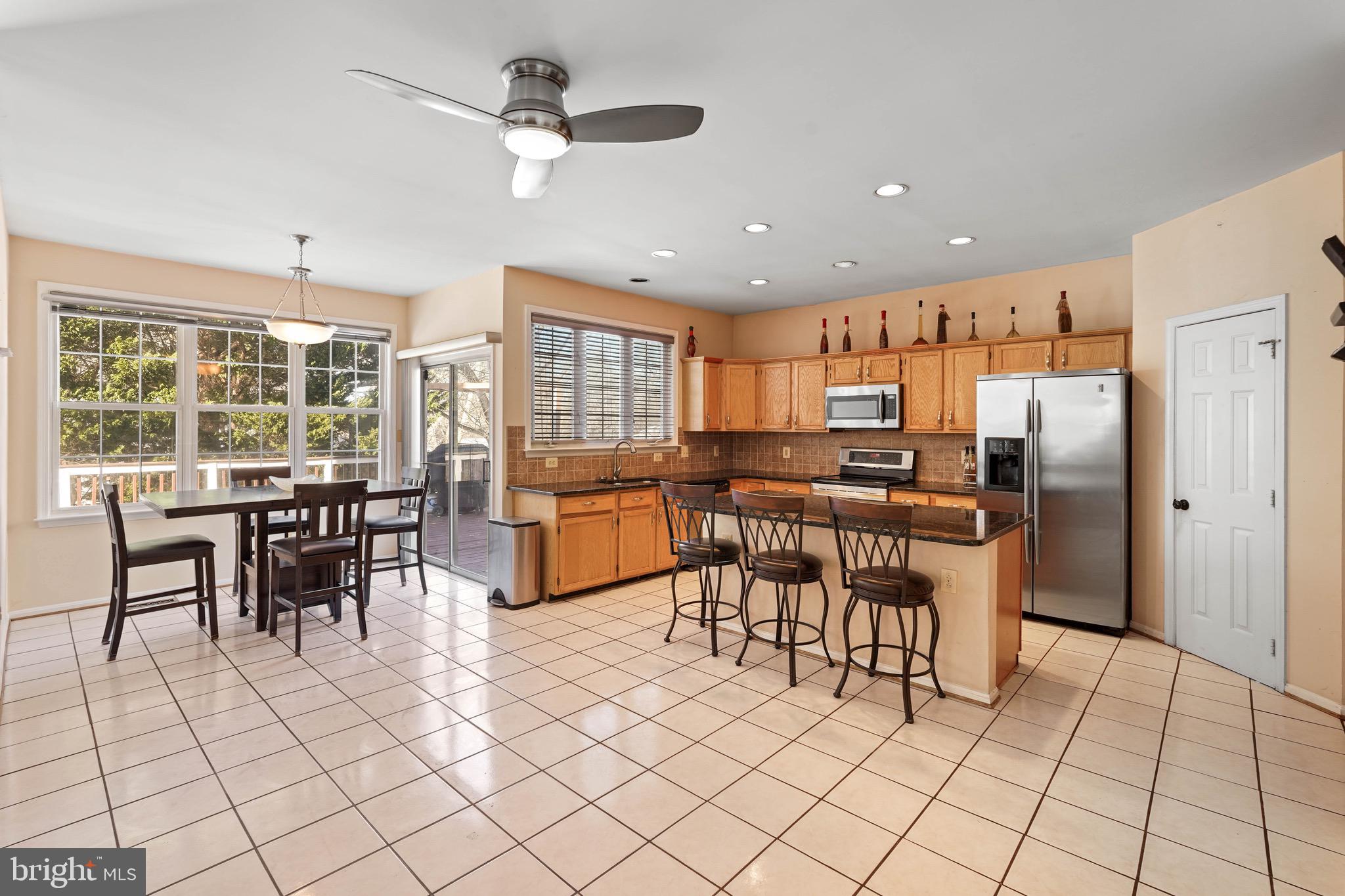 OAK TREE - Residential