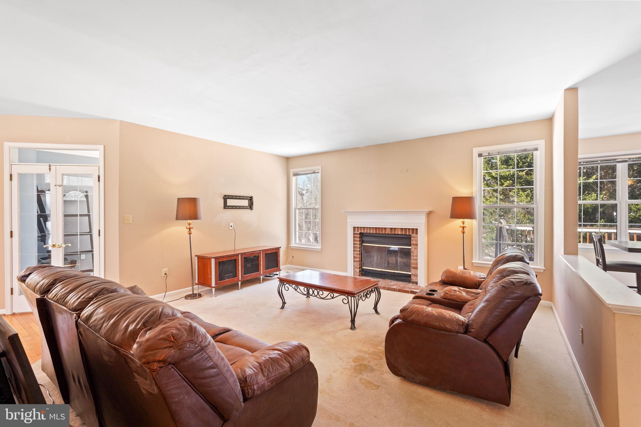 OAK TREE - Residential