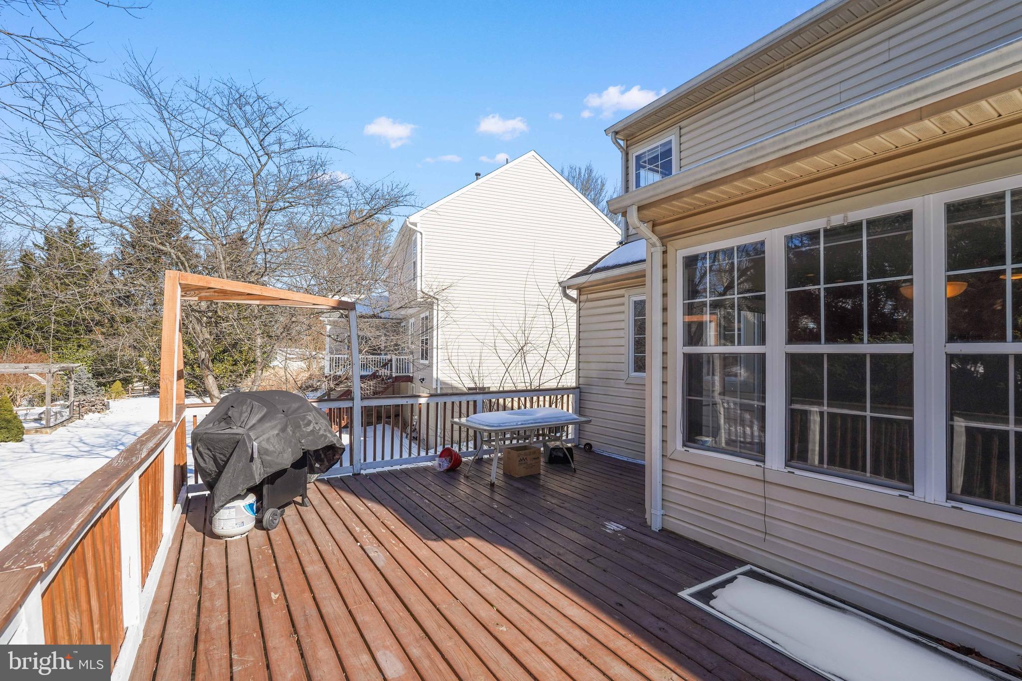 OAK TREE - Residential