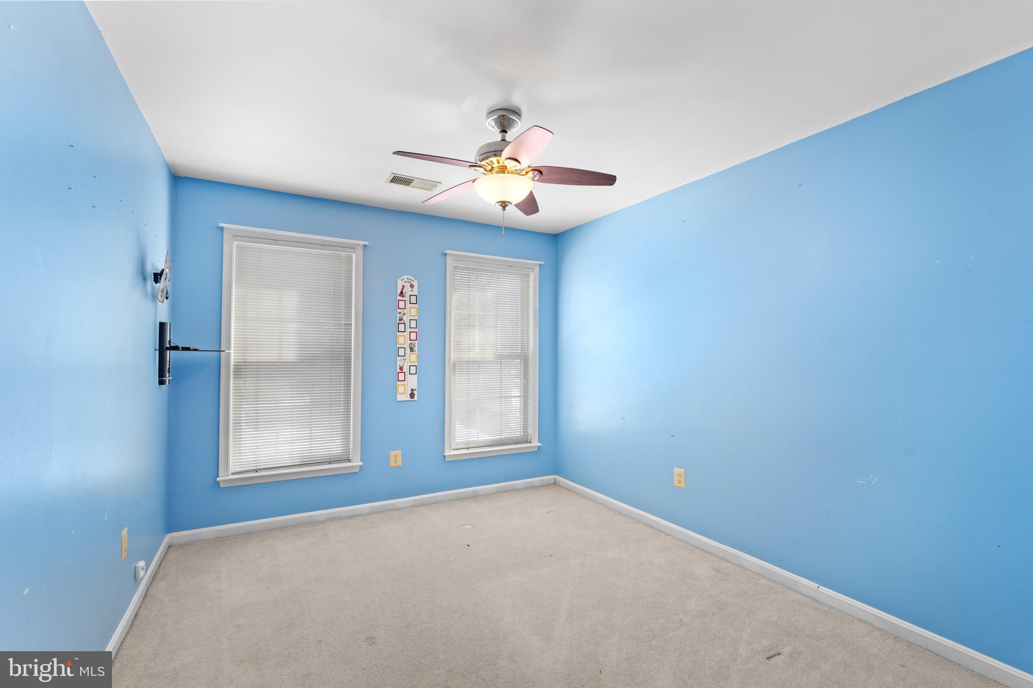 OAK TREE - Residential