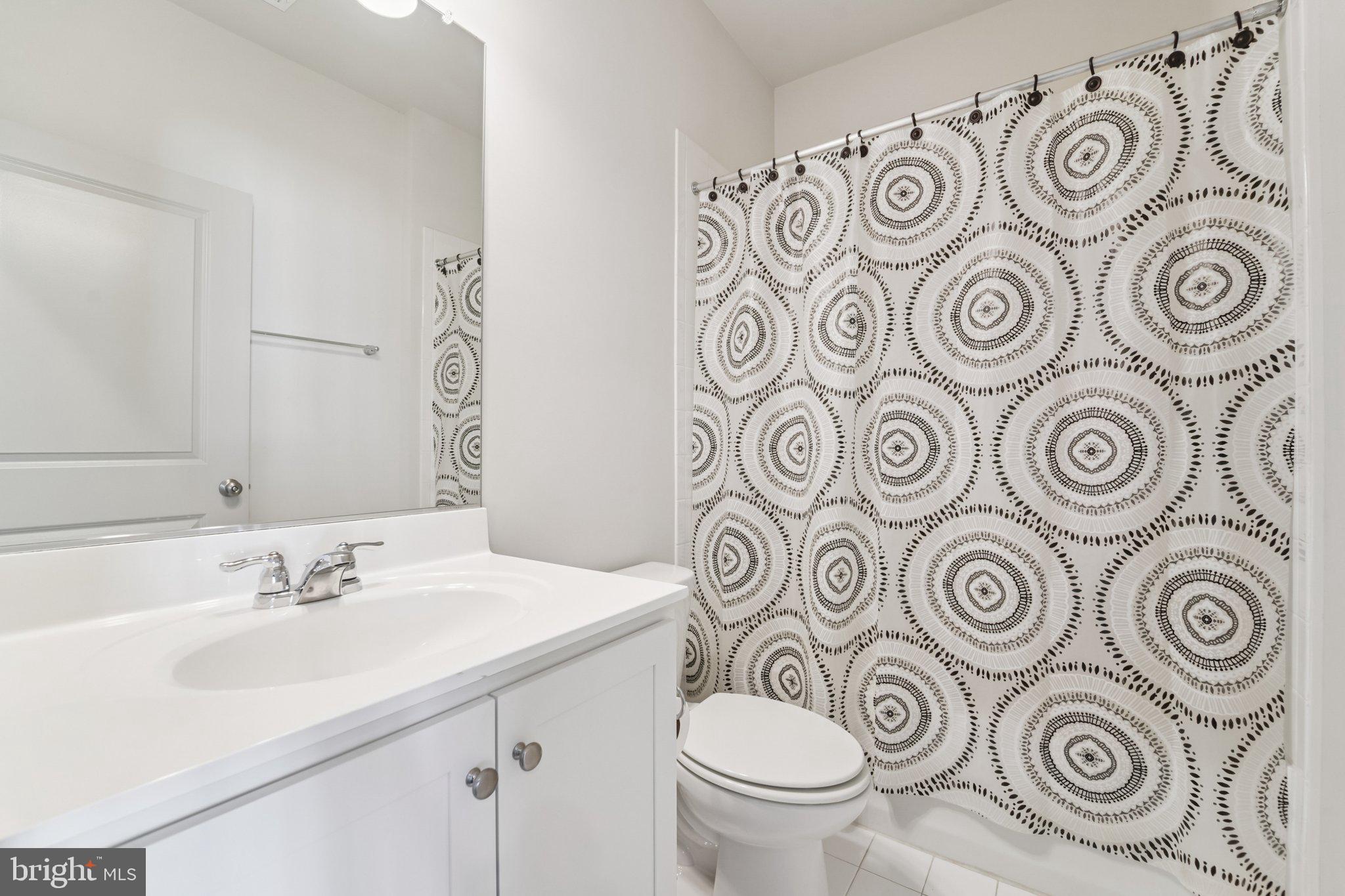 TOWN CENTER COMMONS - Residential