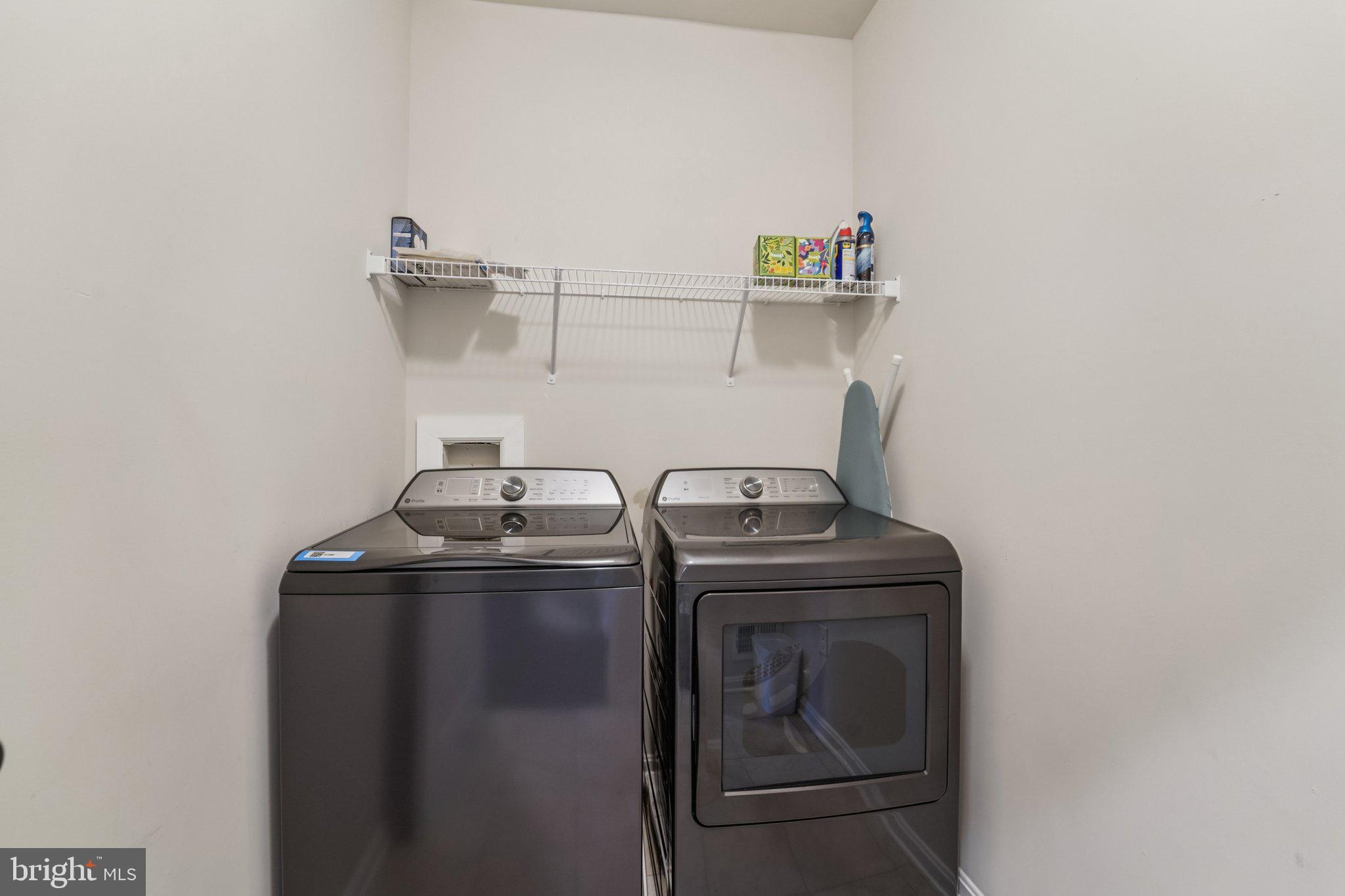 TOWN CENTER COMMONS - Residential