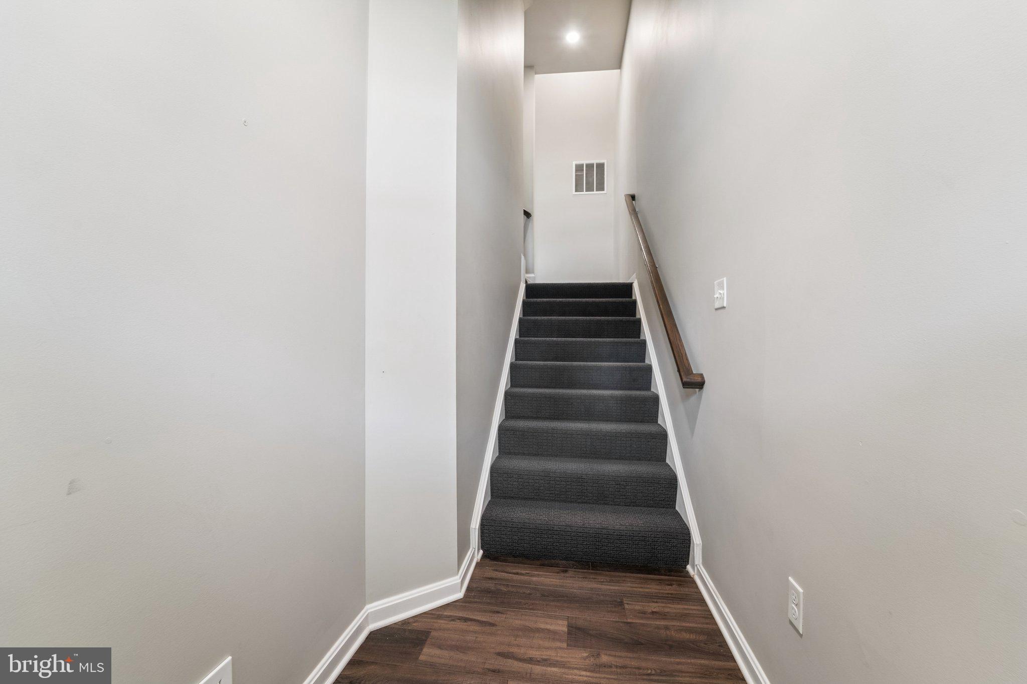 TOWN CENTER COMMONS - Residential