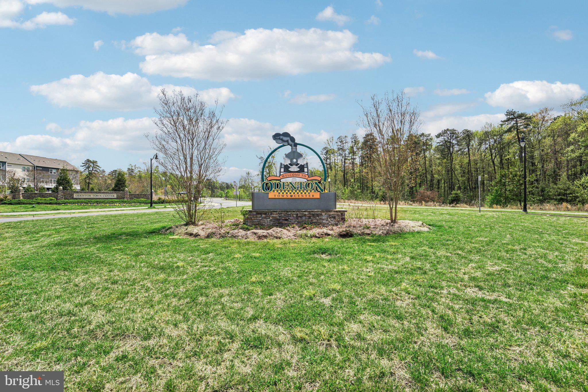 TOWN CENTER COMMONS - Residential