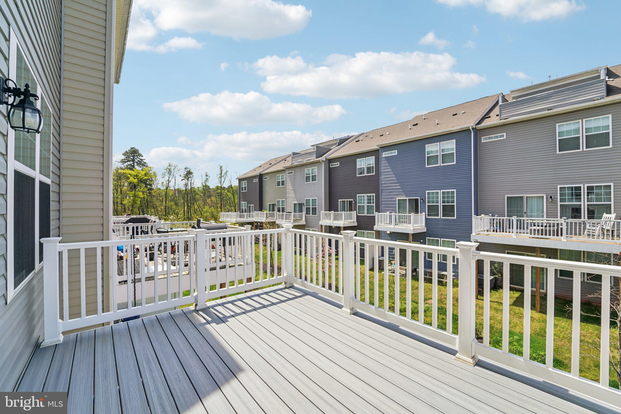 TOWN CENTER COMMONS - Residential