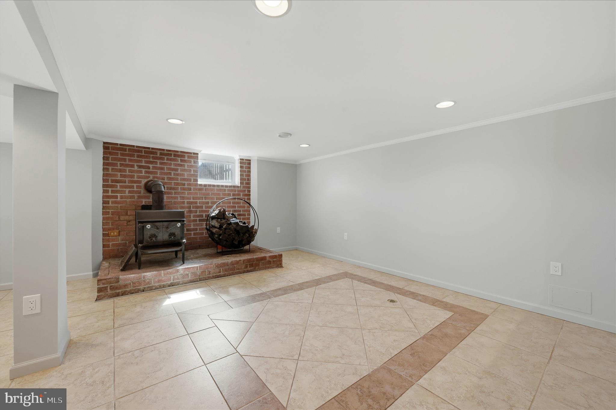 JEFFERSON VILLAGE - Residential