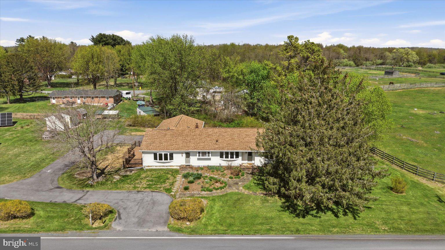 JEFFERSON VILLAGE - Residential