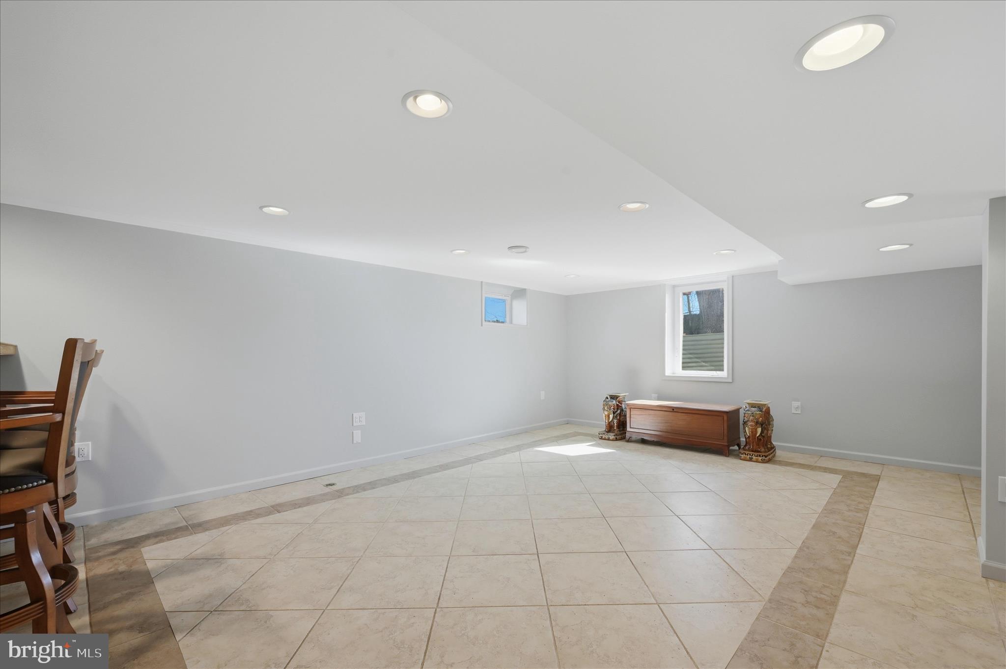 JEFFERSON VILLAGE - Residential