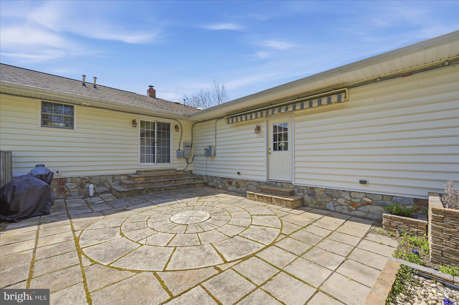 JEFFERSON VILLAGE - Residential