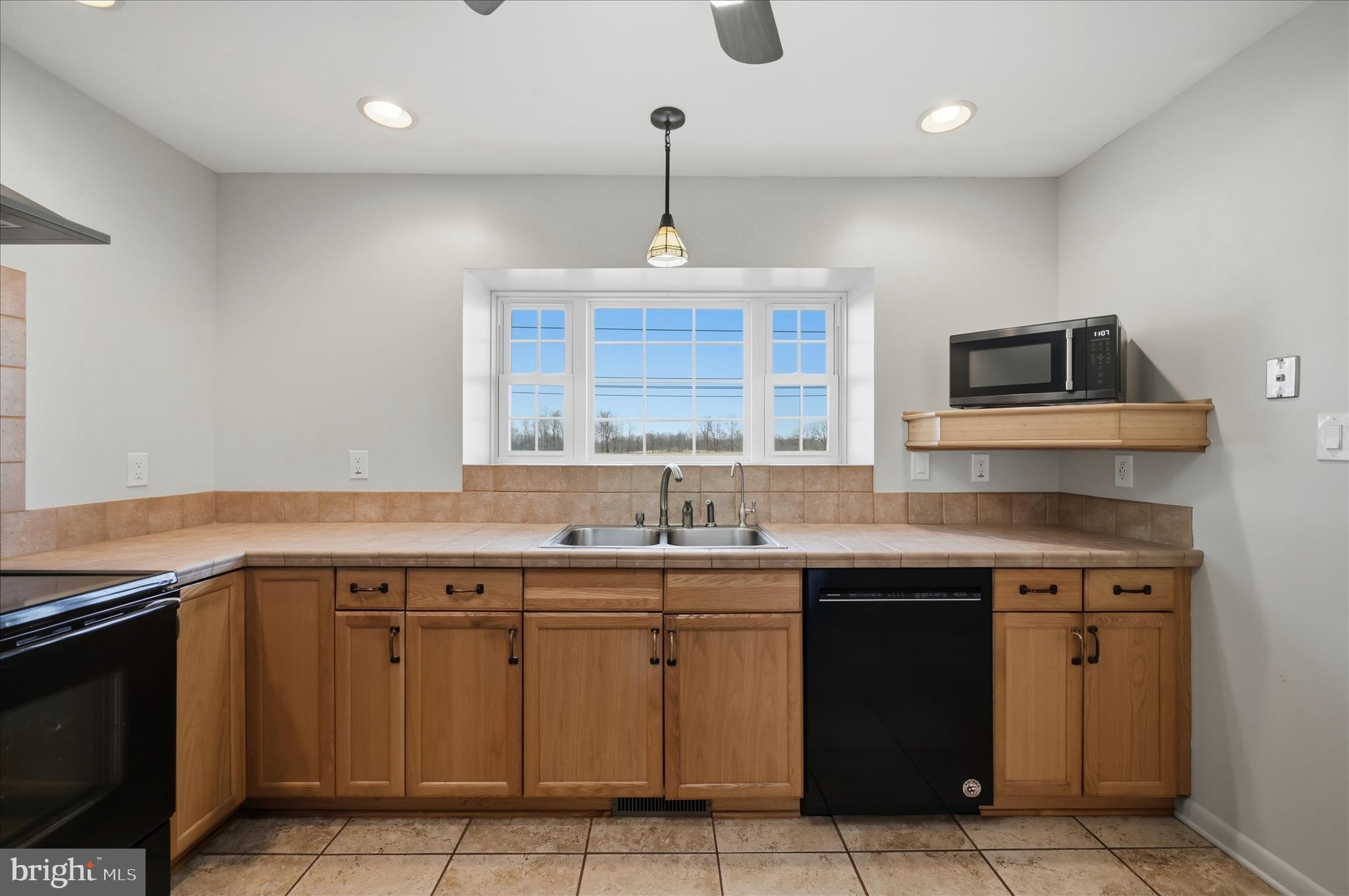 JEFFERSON VILLAGE - Residential