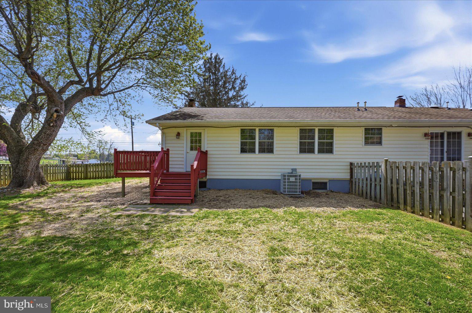 JEFFERSON VILLAGE - Residential