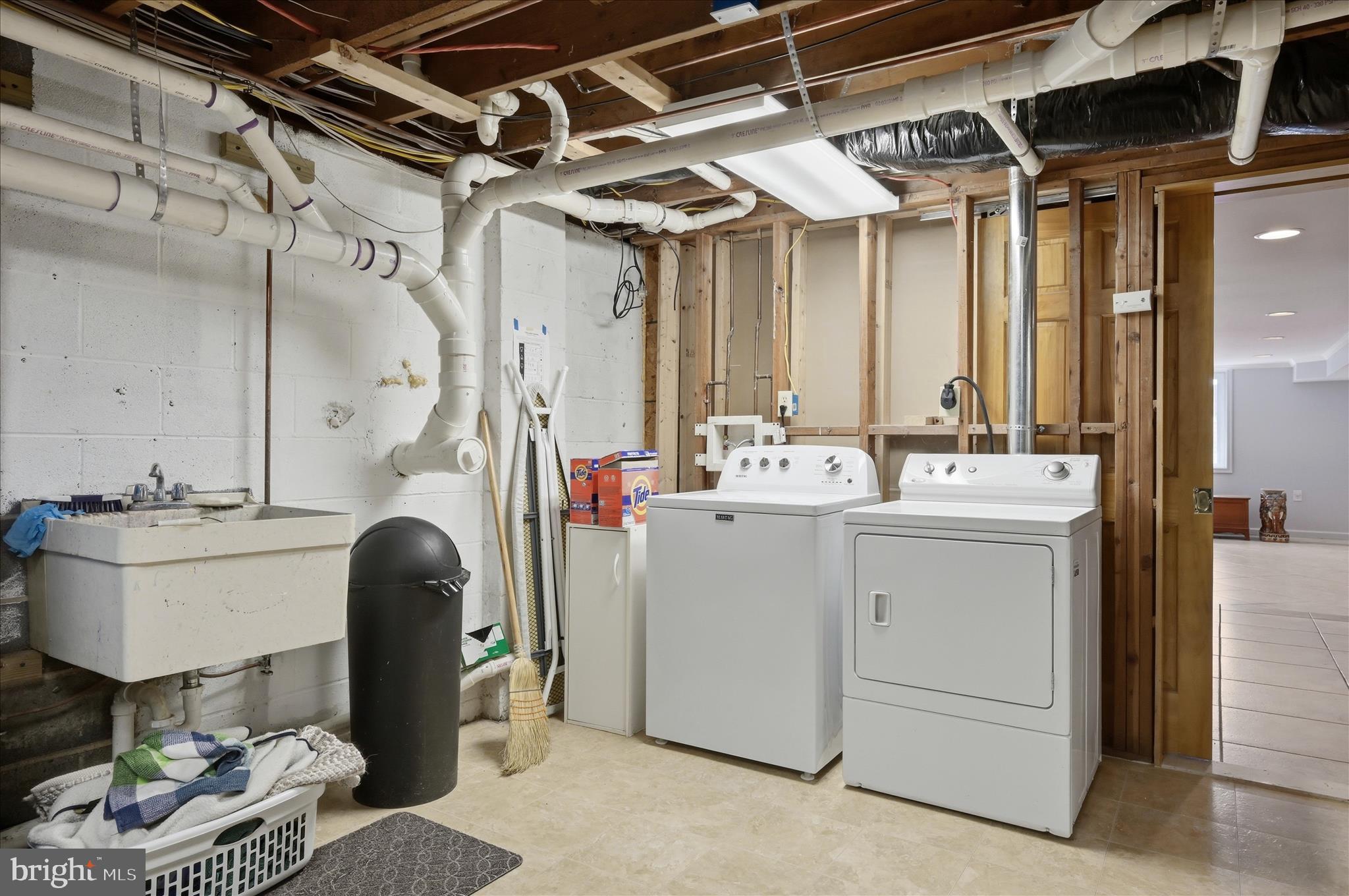 JEFFERSON VILLAGE - Residential