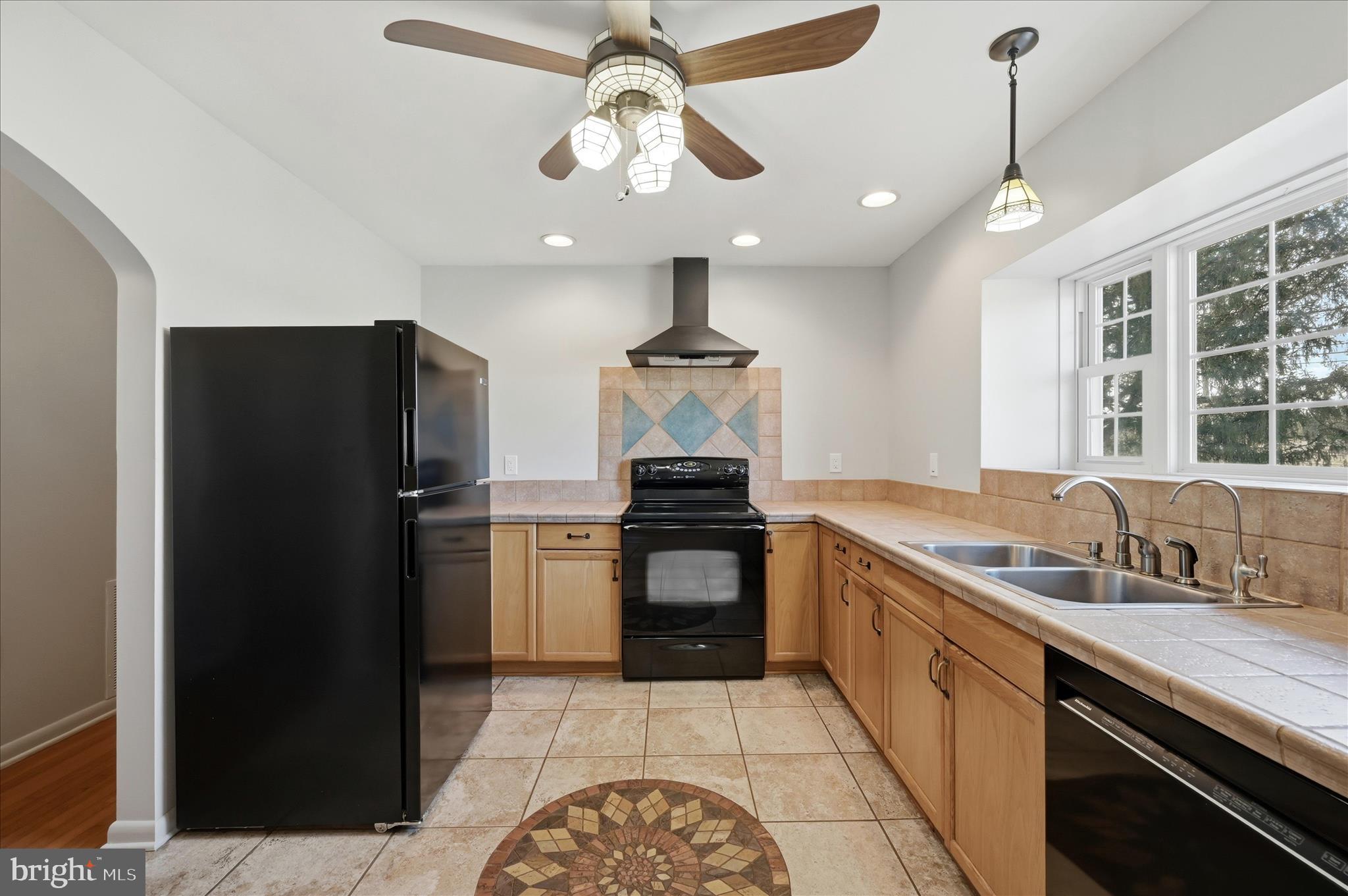 JEFFERSON VILLAGE - Residential