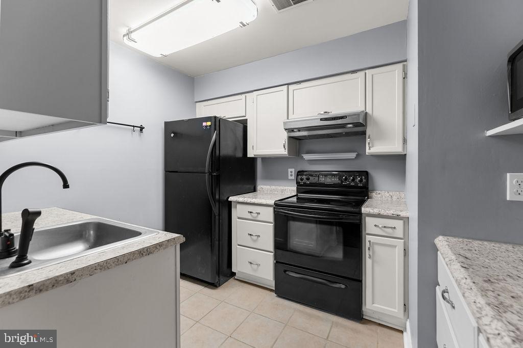 SATYR GREEN - Residential