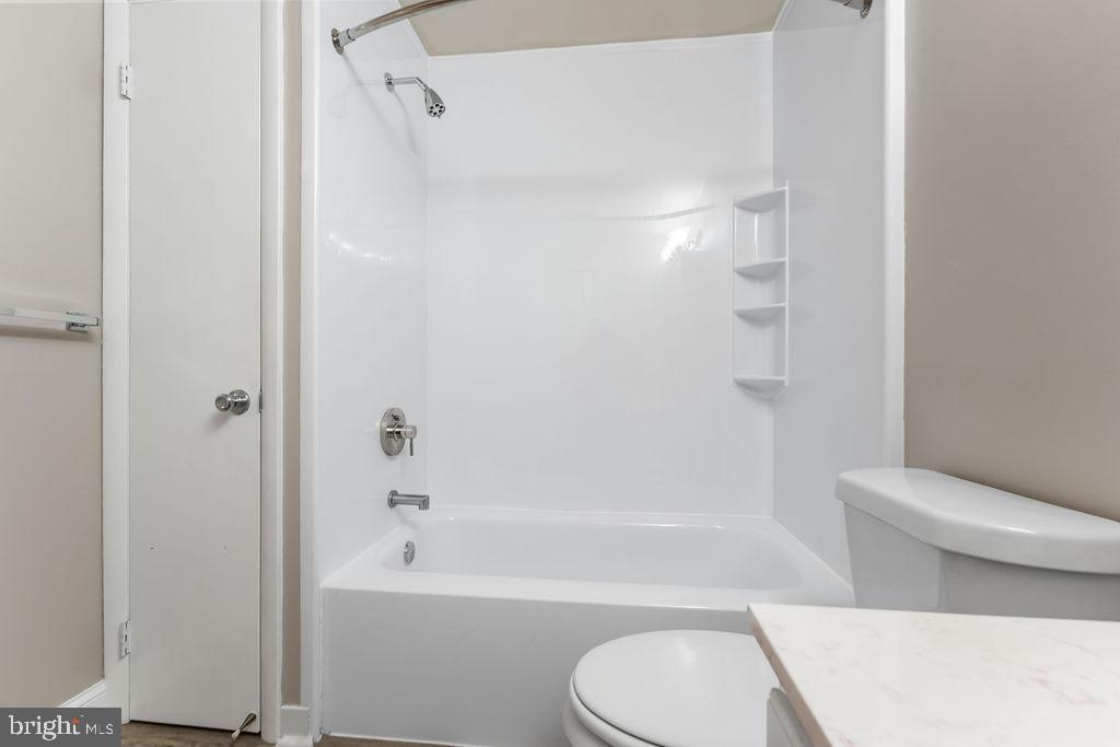 SATYR GREEN - Residential