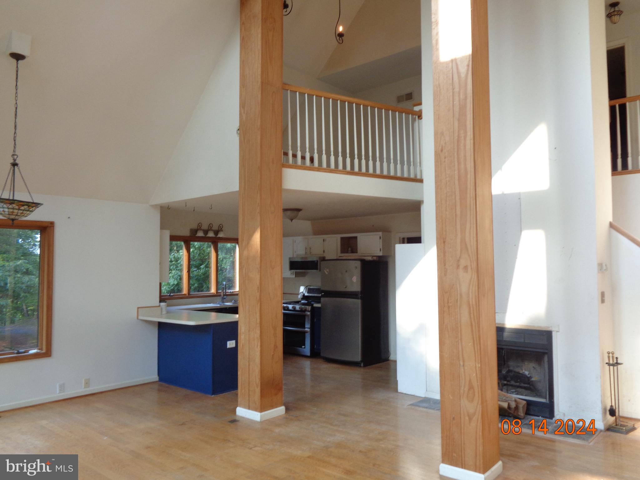 ROUND TOP ESTATES - Residential