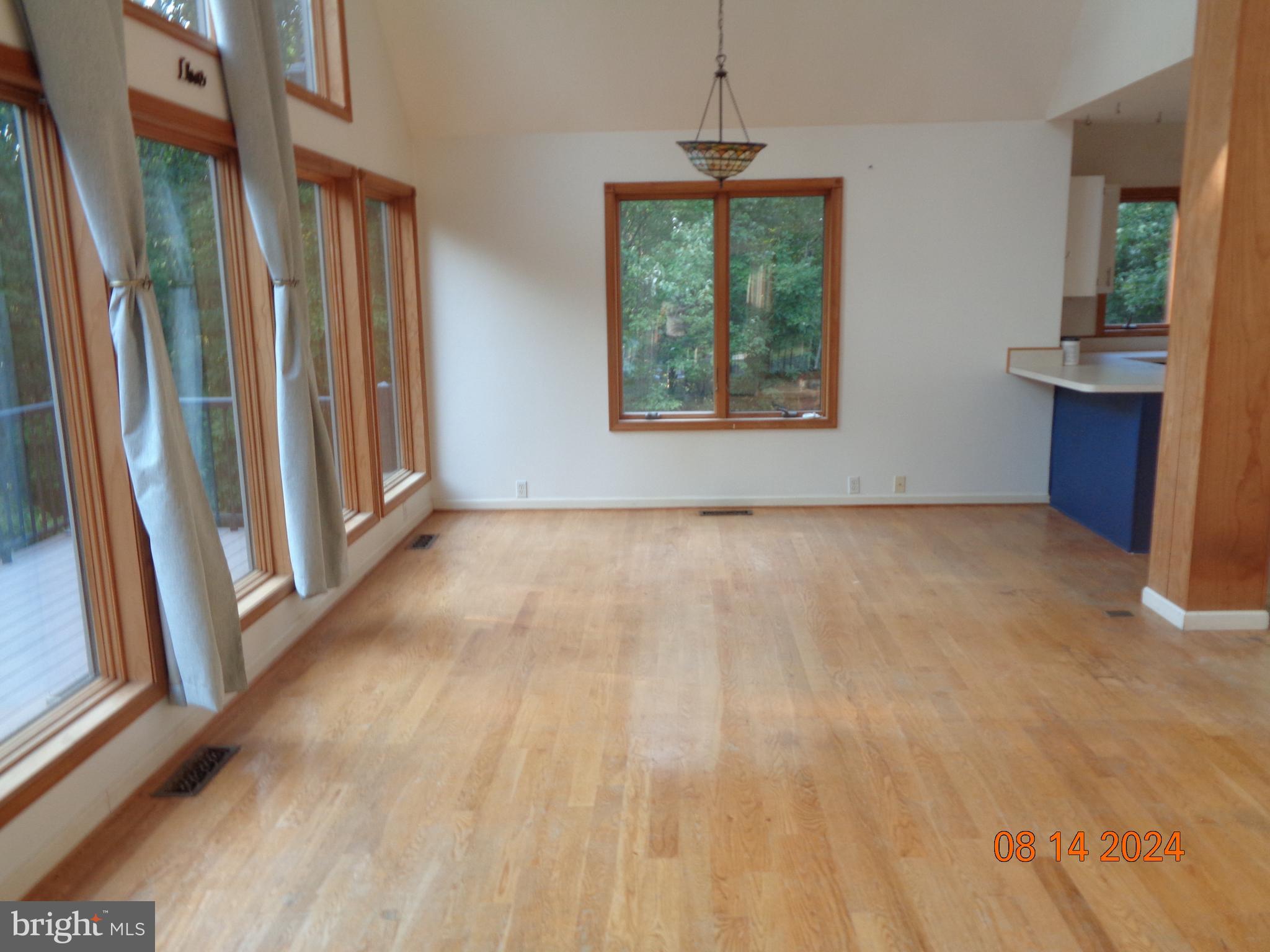 ROUND TOP ESTATES - Residential