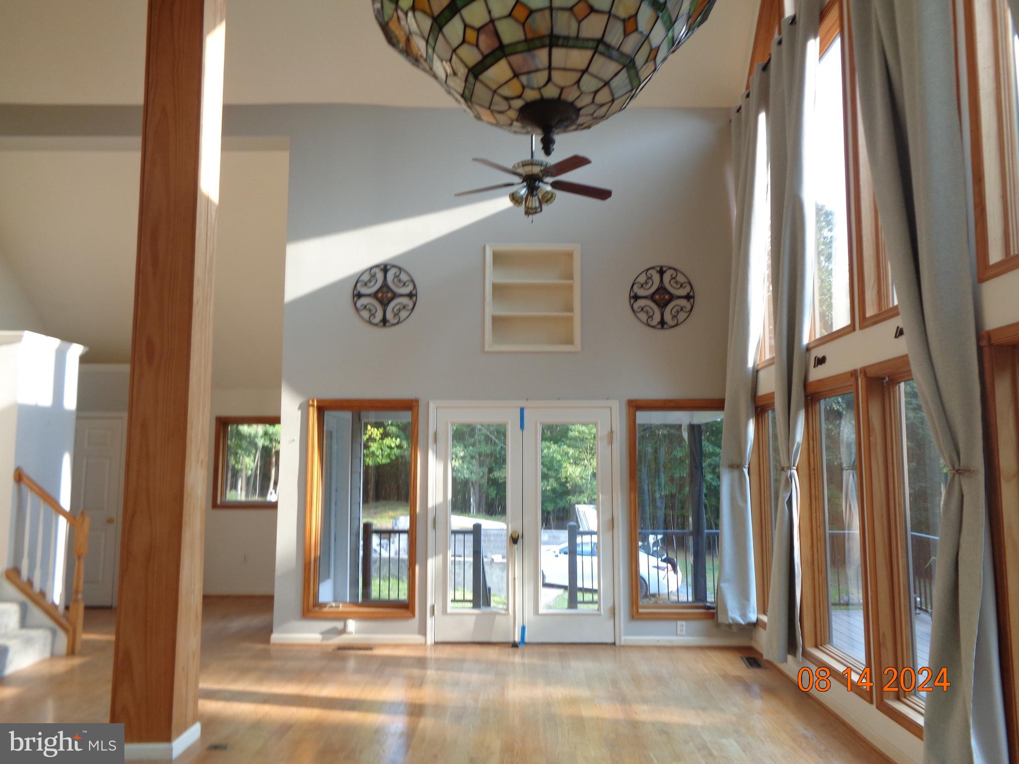 ROUND TOP ESTATES - Residential