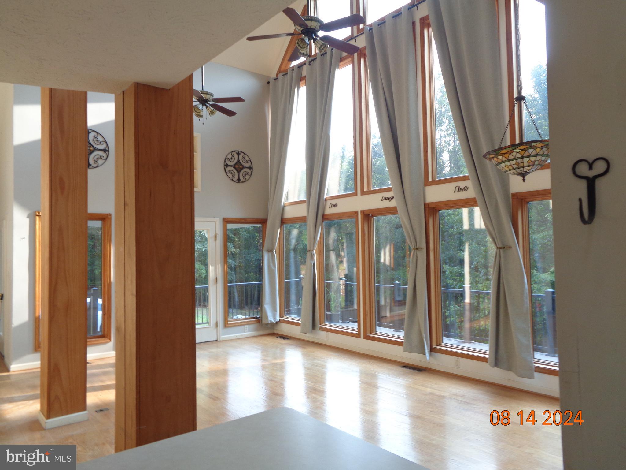 ROUND TOP ESTATES - Residential