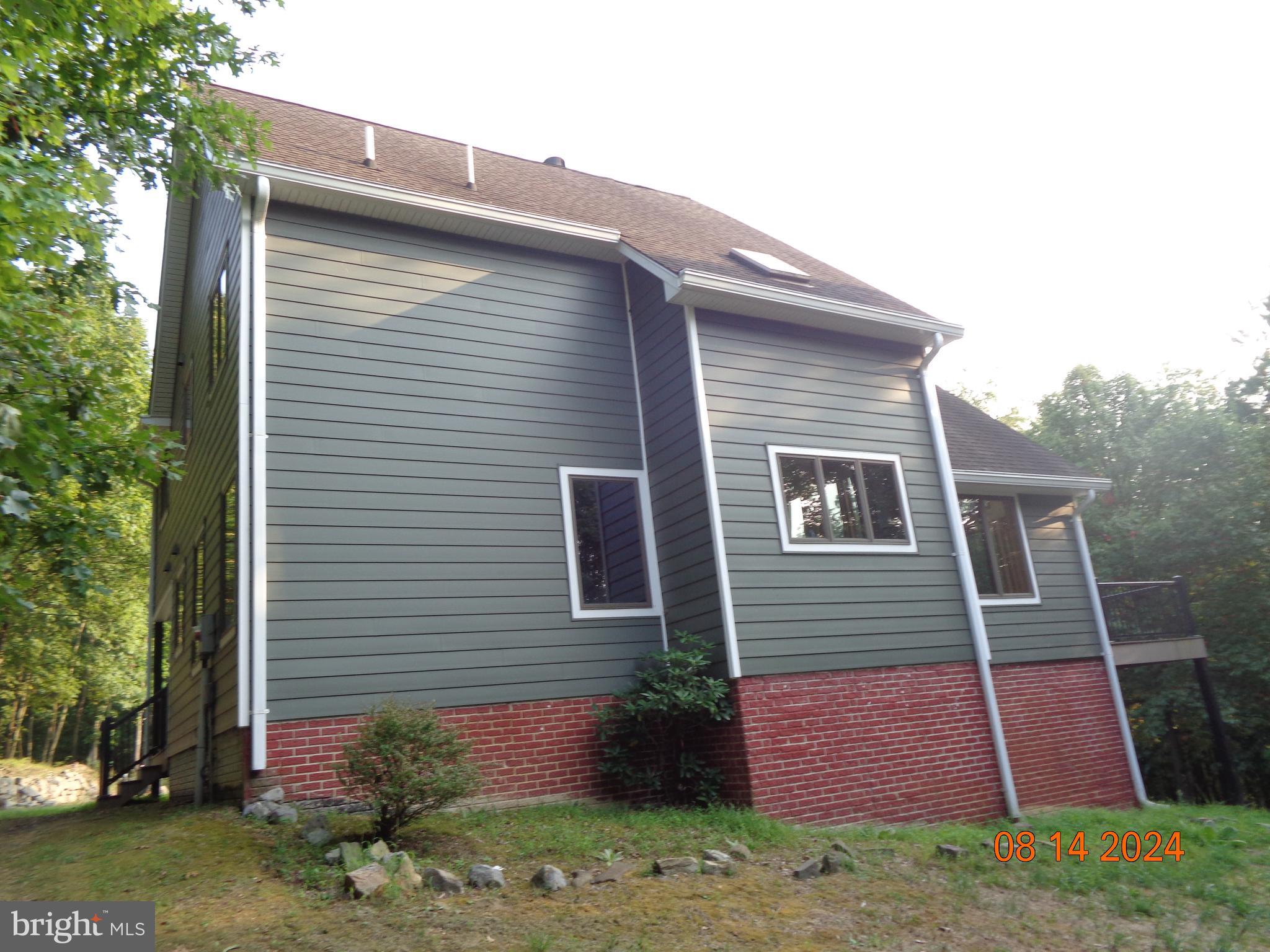 ROUND TOP ESTATES - Residential