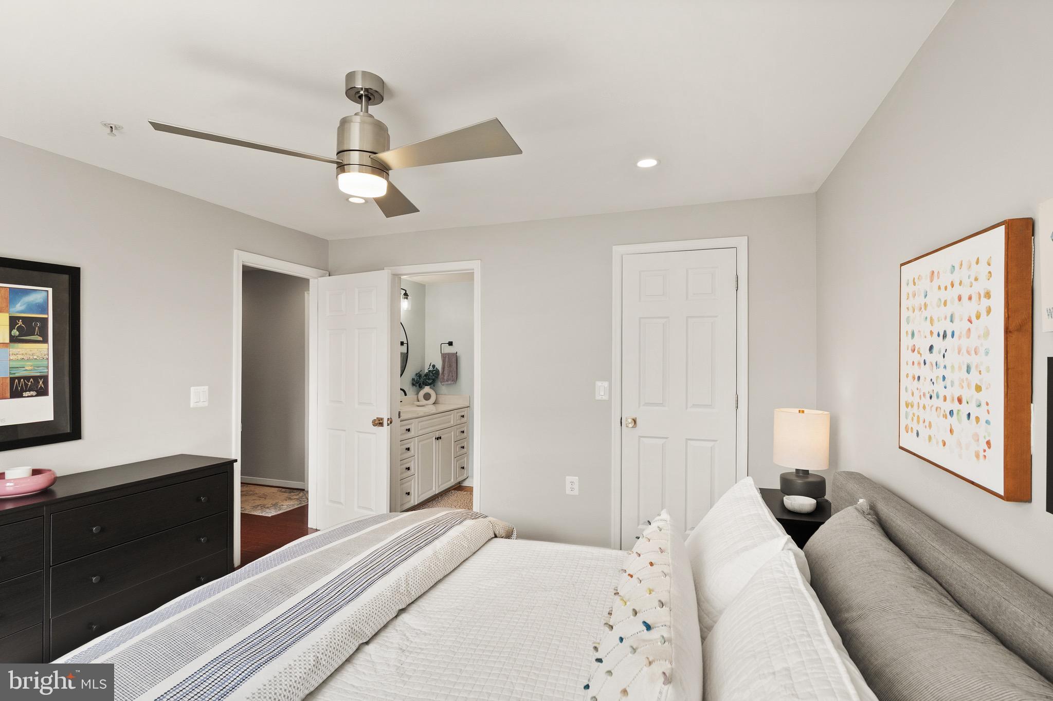 WEST VILLAGE OF SHIRLINGTON - Residential