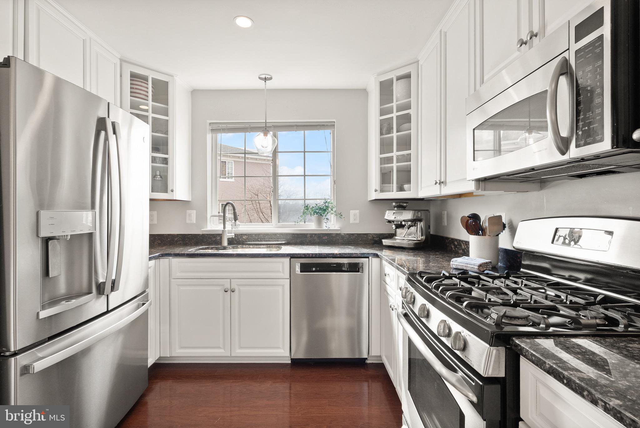 WEST VILLAGE OF SHIRLINGTON - Residential